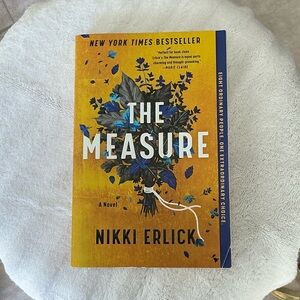 The Measure by Nikki Erlick Book